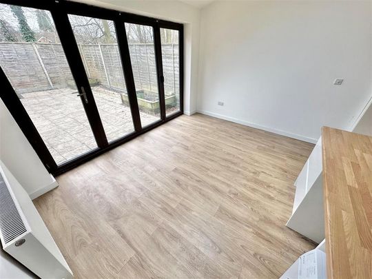 3 bedroom semi-detached house to rent - Photo 1