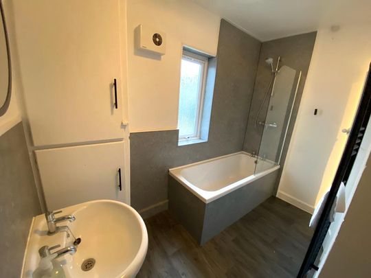 4 bedroom townhouse to rent - Photo 1