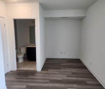 For Lease - 6 David Eyer Road Unit# 417, Richmond Hill, Ontario - Photo 4