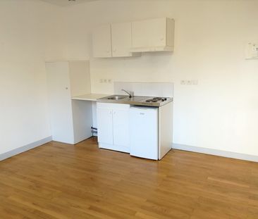 Location Appartement 2 pièces 29m² - Photo 2