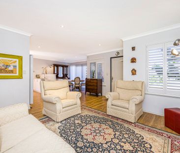Stylish Coastal Townhouse in Exclusive Wannanup Location - Furnishe... - Photo 1