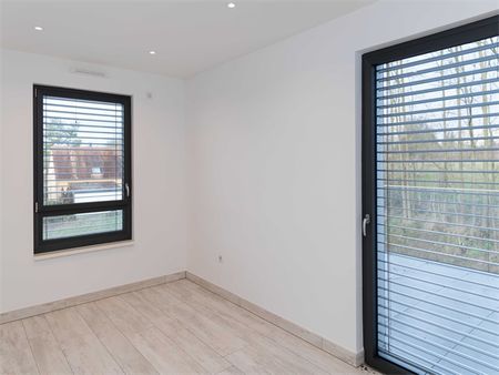 Location Appartement 105.03 M² SIERENTZ 2 400 € - Photo 5