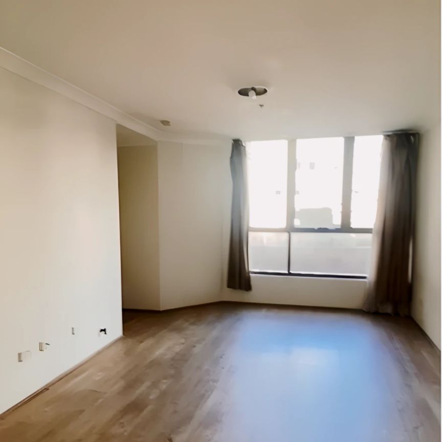 2 bed 1 bath - Photo 1