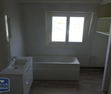 Location Appartement 4 pièces 119m² CHATEAUROUX 36000 - Photo 3