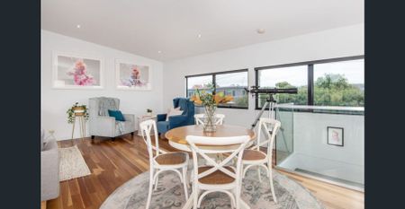 Luxurious Coastal Living Just 100m from the Beach - Photo 2