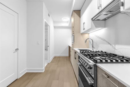 For Lease - 8 Manor Road Unit# 606, Toronto, Ontario - Photo 3