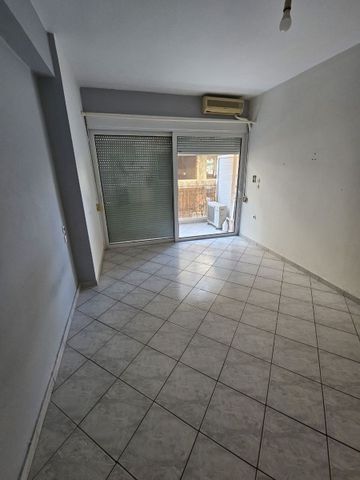 Studio/Γκαρσονιέρα για ενοικίαση Υψηλά Αλώνια (Πάτρα) - Photo 4
