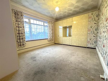 3 bedroom semi-detached bungalow to rent - Photo 5