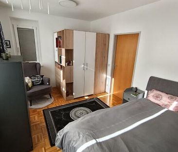 Attraktive & ruhige Wohnung mit Sonnen-Balkon und Parkplatz! - Foto 2