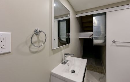 For Lease - 96 Highgate Drive Unit# Lower Level b, Hamilton, Ontario - Photo 4