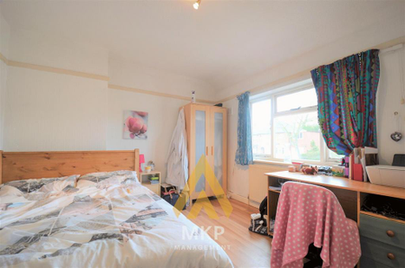 3 bedroom terraced house to rent - Photo 4