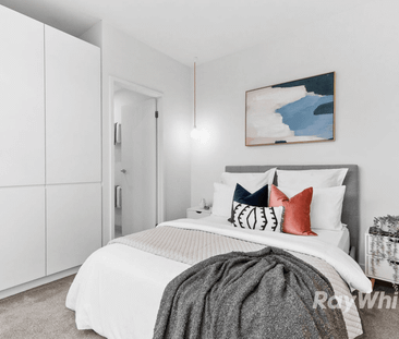 Furnished Scandinavian Style & Sophistication - Photo 6