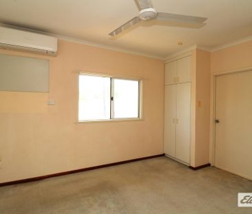 Spacious 2-Story Townhouse with Private Yard and Secure Parking - Photo 5