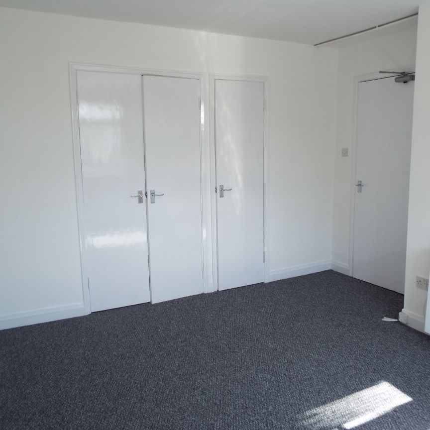 Market Place, Uttoxeter - Photo 1