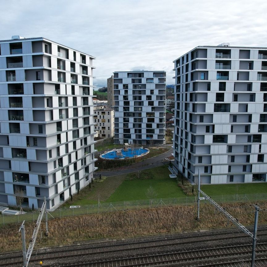 Appartement de 2.5 pièces au 9ème étage avec vue ! - Photo 1