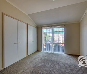 13 Alison Close, Pakenham, Vic 3810 - Photo 2