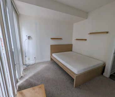 For Lease - 21 Nelson Street Unit# 917, Toronto, Ontario - Photo 1