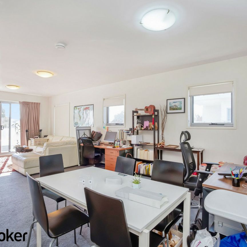 Affordable Franklin Unit Near Transport - Photo 1