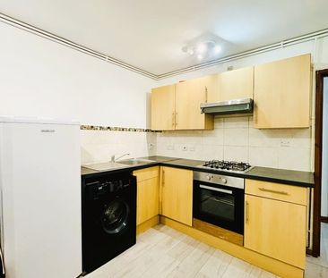 1 Bed Flat, Uxbridge Road, W12 - Photo 6