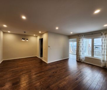 For Lease - 8 Bilbrough Street, Aurora, Ontario - Photo 1