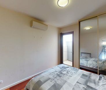 Spacious & Modern One-Bedroom Apartment in Prime Brunswick Location! - Photo 1