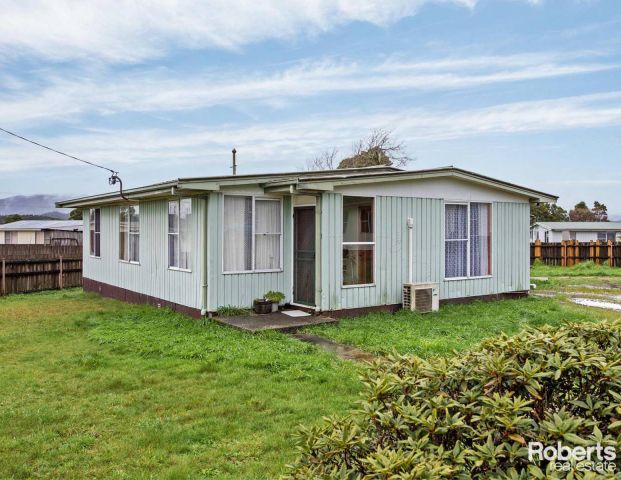 3 Bedroom Home in Zeehan - Photo 1