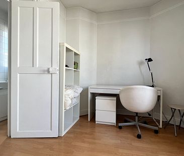 Appartement a louer Paris - Loyer €800&period;00/mois charges comprises ** - Photo 1