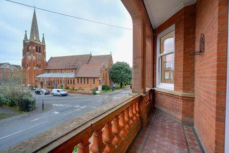 2 bedroom apartment to rent - Photo 5