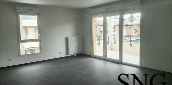 T3 AVEC BALCON ET PARKING - Photo 2