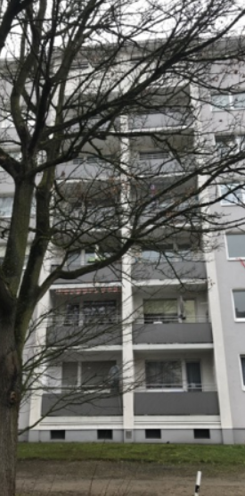 Komfortabel wohnen im 2. OG: 2-Zimmer mit Balkon und Aufzug - Photo 1