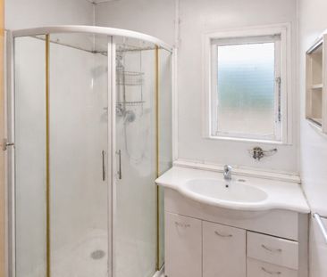 3 bedroom home in Papakura! - Photo 3