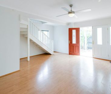 Split Level Family Home With Large Yard - Photo 3
