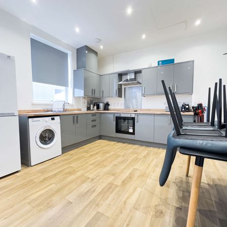 Chald Lane Room 1 - Photo 3