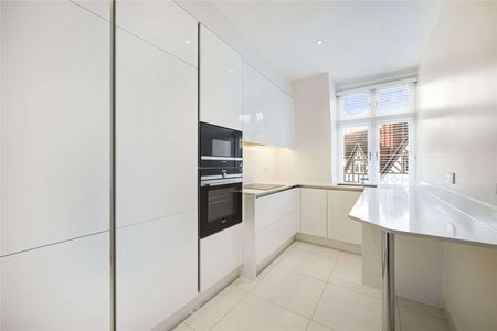 A bright duplex apartment well located for Knightsbridge and Sloane Street. The property is well located for Harrods, Harvey Nicholls and Knightsbridge underground station. - Photo 4