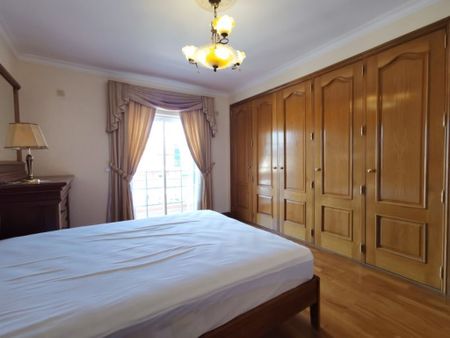 5 room luxury House for rent in Cascais e Estoril, Cascais, Lisbon - Photo 2