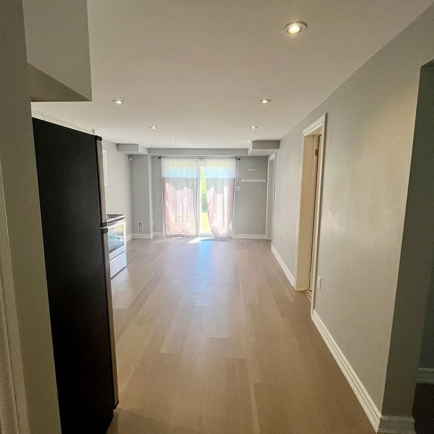 For Lease - 1385 Hunter Street, Innisfil, Ontario - Photo 1