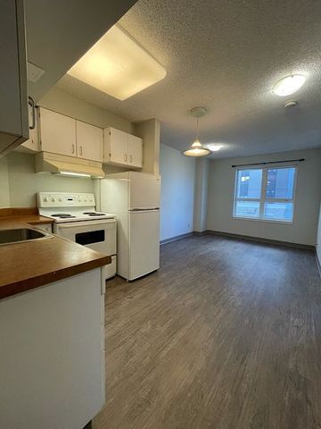 5757 2 Street Southwest, Calgary - Photo 2