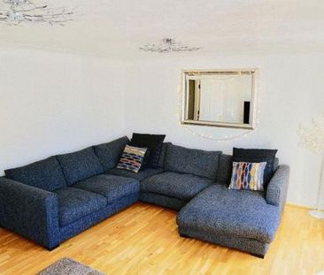 4 bedroom townhouse to rent - Photo 1