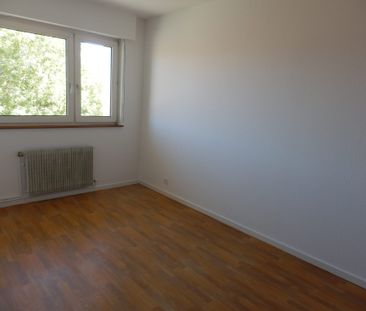 Location Appartement 3 pièces 84m² LA WANTZENAU 67610 - Photo 2