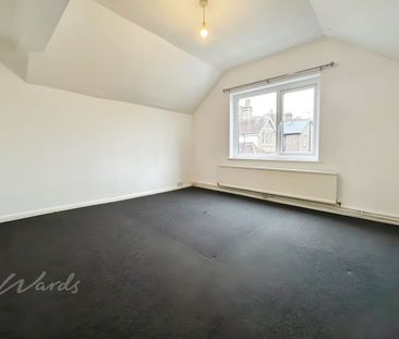 3 bedroom flat to rent - Photo 3