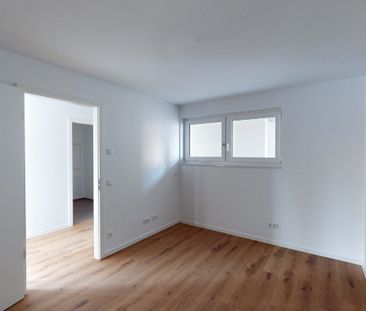 3-Zimmer-Neubauwohnung mit außergewöhnlichem Schnitt und EBK - Photo 3