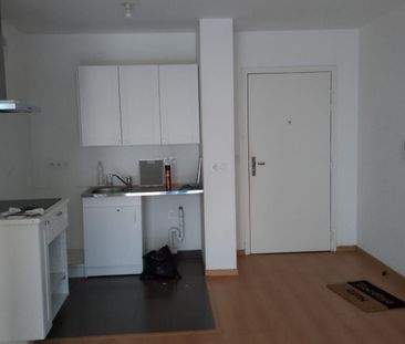 Location Appartement 2 pièces 37m² - Photo 2