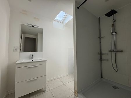 Location Maison 3 pièces 86m² - Photo 3