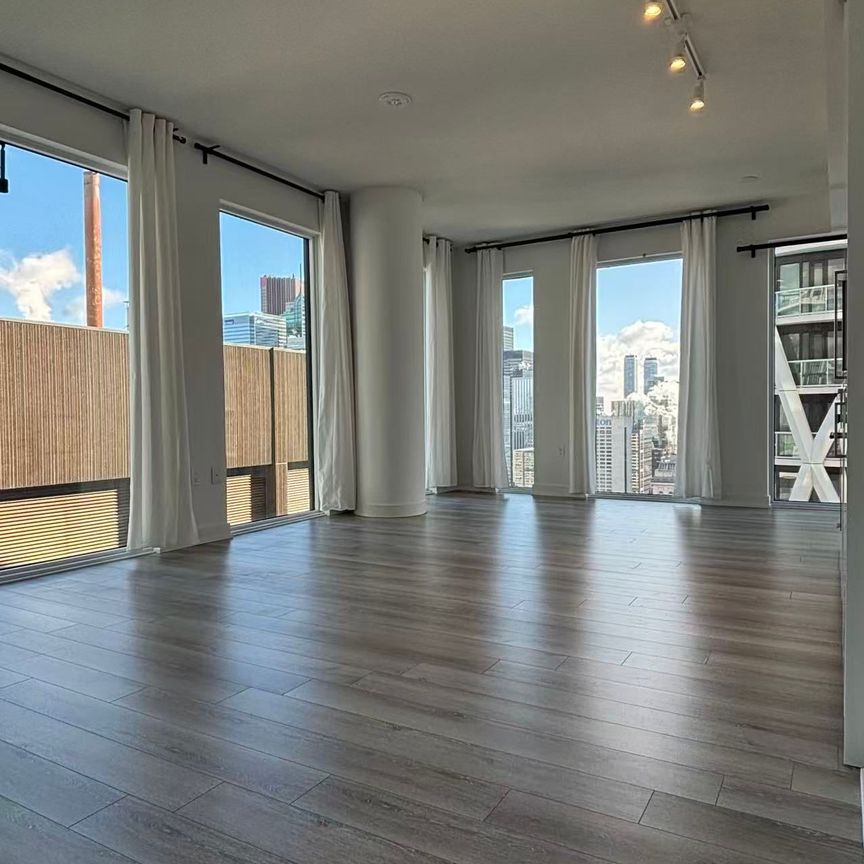 For Lease - 238 Simcoe Street Unit# 3204, Toronto, Ontario - Photo 1