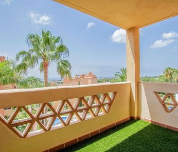 Alquiler de piso en Reserva de Marbella - Photo 2