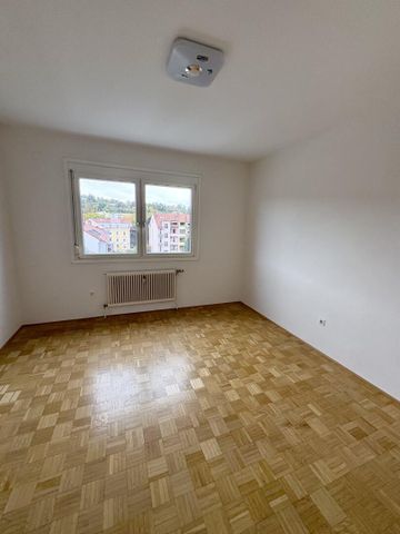 Geidorf: Großzügige 4 Zimmer-Mietwohnung, verglaste Loggia, WEG geeignet. - Photo 3