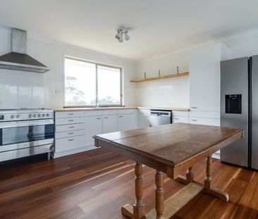 Coastal Living with Space and Flexibility - Photo 3