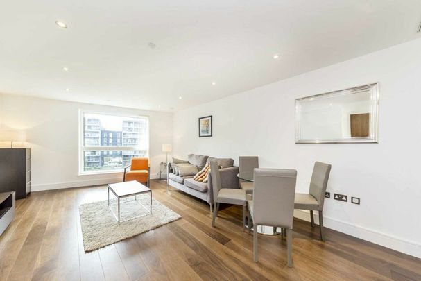 Lincoln Plaza, Canary Wharf, E14 - Photo 1