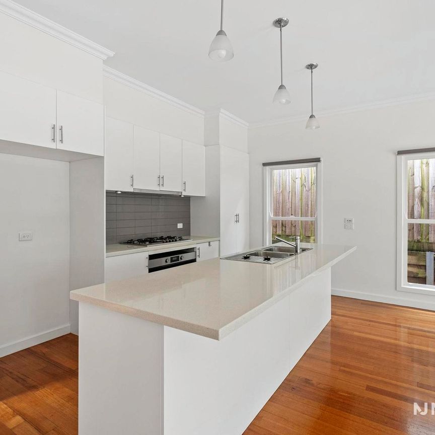 6 Russet Road, RINGWOOD EAST - Photo 1