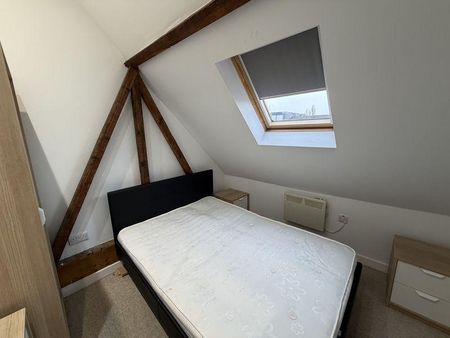 2 bedroom apartment to rent - Photo 4